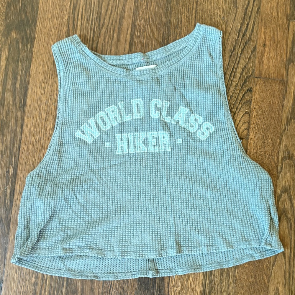 Aerie offline world class hiker cropped tank